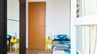 Room for rent in Buccinasco, Lombardia