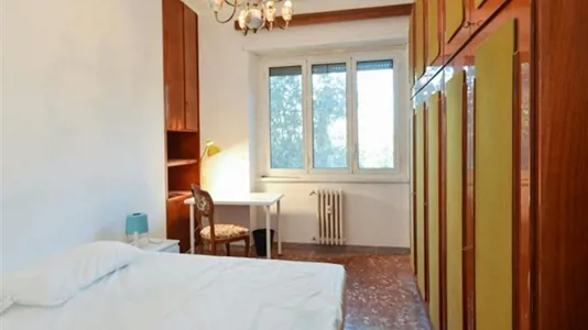 Rooms in Roma Municipio IX – EUR - photo 1