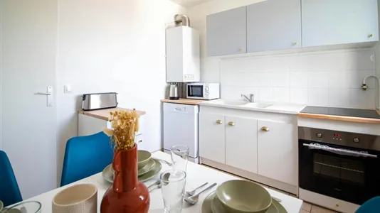 Rooms in Saint-Denis - photo 6