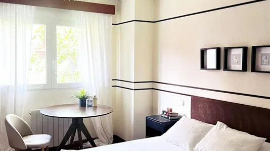 Rooms in Madrid Hortaleza - photo 2
