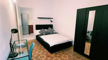 Room for rent in Napoli Municipalità 3, Naples