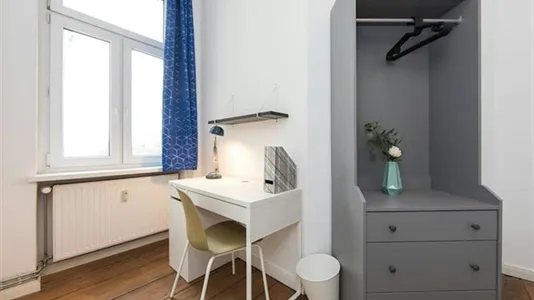 Rooms in Berlin Charlottenburg-Wilmersdorf - photo 3