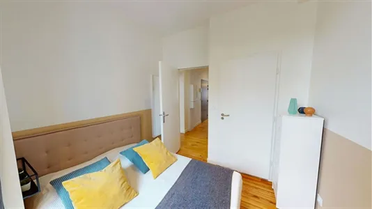 Rooms in Toulouse - photo 3