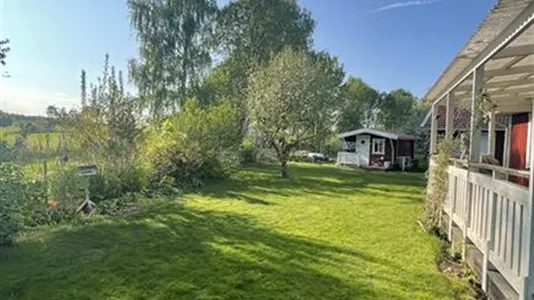 Houses in Motala - photo 3
