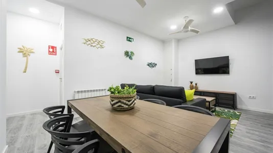 Rooms in Madrid Centro - photo 9