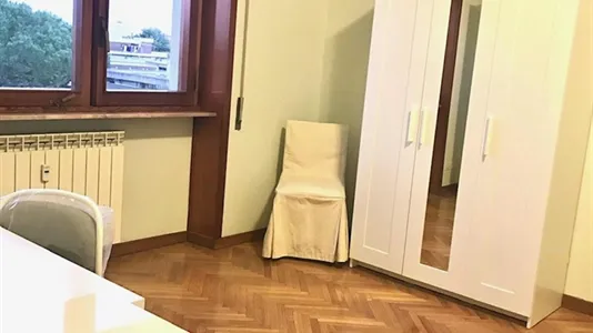 Rooms in Roma Municipio VII – Appio-Latino/Tuscolano/Cinecittà - photo 1