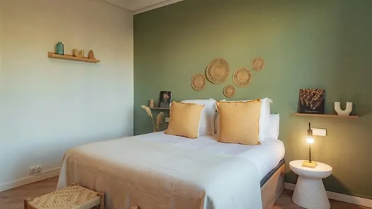 Rooms in Barcelona Eixample - photo 2