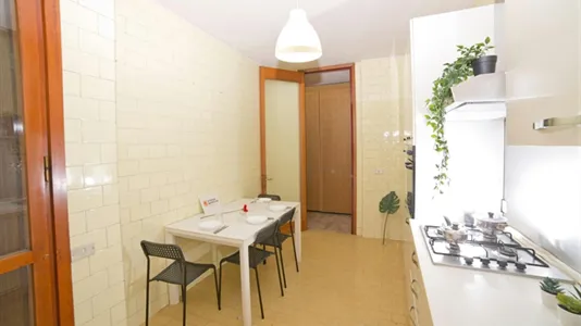 Rooms in Lecco - photo 9