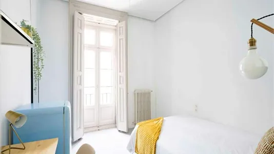 Rooms in Madrid Centro - photo 6
