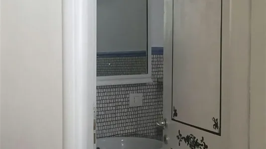 Rooms in Napoli Municipalità 4 - photo 5