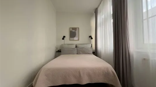Apartments in Berlin Charlottenburg-Wilmersdorf - photo 1