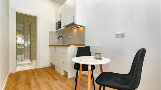 Rooms in Barcelona Eixample - photo 6