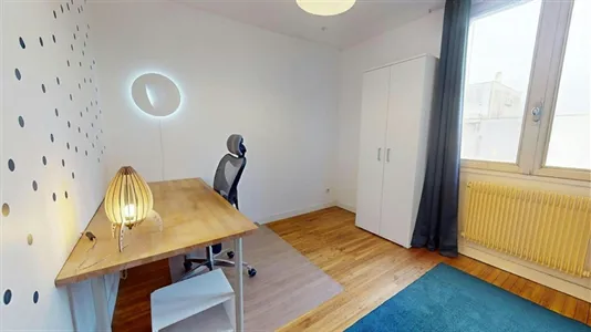Apartments in Lyon - photo 3