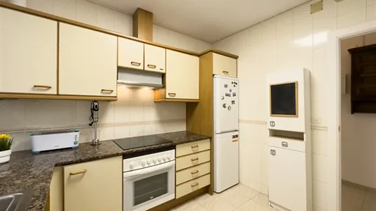 Rooms in Barcelona Eixample - photo 9