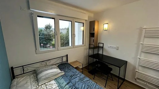 Rooms in Saint-Julien-en-Genevois - photo 2