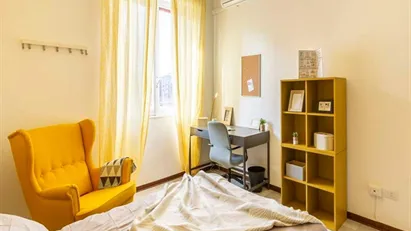 Room for rent in Milano Zona 5 - Vigentino, Chiaravalle, Gratosoglio, Milan