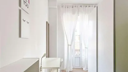 Room for rent in Milano Zona 6 - Barona, Lorenteggio, Milan