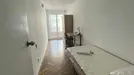 Room for rent, Barcelona Gràcia, Barcelona, &lt;span class=&quot;blurred street&quot; onclick=&quot;ProcessAdRequest(13263934)&quot;&gt;&lt;span class=&quot;hint&quot;&gt;See streetname&lt;/span&gt;[xxxxxxxxxxxxx]&lt;/span&gt;