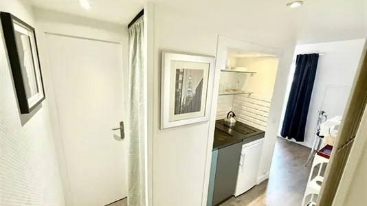 Apartments in Paris 16éme arrondissement (North) - photo 8