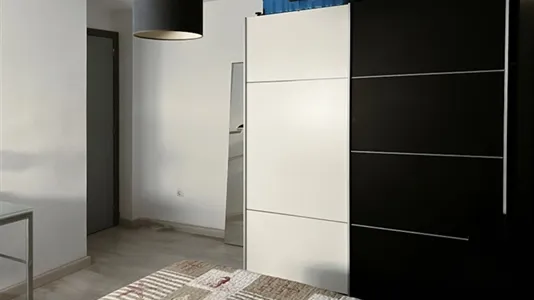 Rooms in el Camí de Vera - photo 4