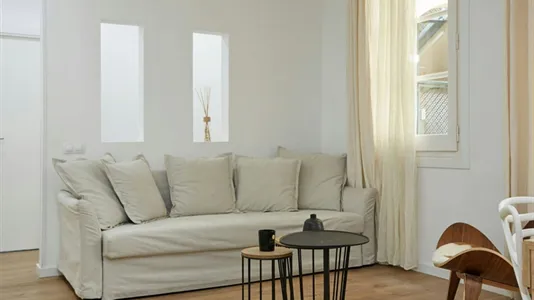 Apartments in Barcelona Ciutat Vella - photo 4