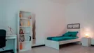 Room for rent, Turin, Piemonte, &lt;span class=&quot;blurred street&quot; onclick=&quot;ProcessAdRequest(8453118)&quot;&gt;&lt;span class=&quot;hint&quot;&gt;See streetname&lt;/span&gt;[xxxxxxxxxxxxx]&lt;/span&gt;