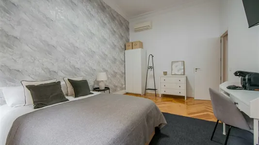 Rooms in Madrid Salamanca - photo 4
