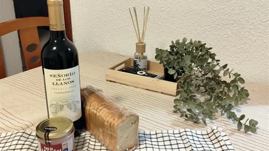 Houses in Madrid Puente de Vallecas - photo 3