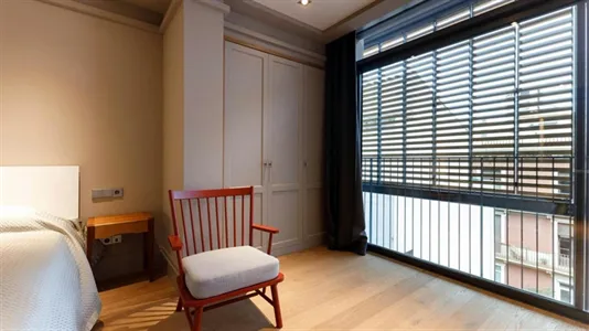 Apartments in Barcelona Eixample - photo 9