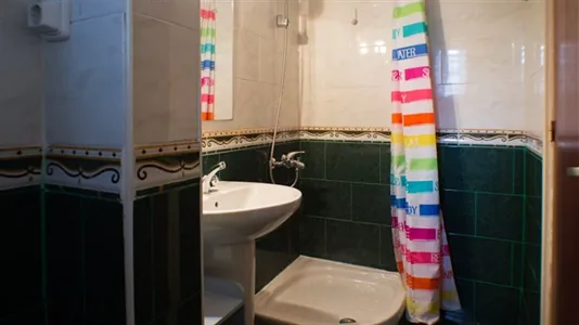 Rooms in Barcelona Gràcia - photo 8