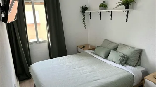 Rooms in Madrid Retiro - photo 6