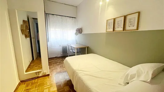 Rooms in Madrid Moncloa-Aravaca - photo 2
