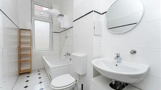 Rooms in Berlin Friedrichshain-Kreuzberg - photo 8