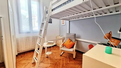 Room for rent in Milano Zona 6 - Barona, Lorenteggio, Milan