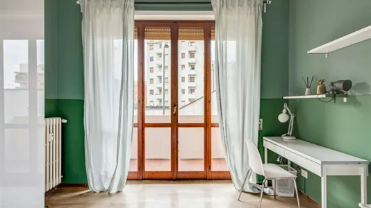 Rooms in Milano Zona 2 - Stazione Centrale, Gorla, Turro, Greco, Crescenzago - photo 1