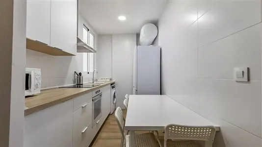Rooms in Valencia Extramurs - photo 7