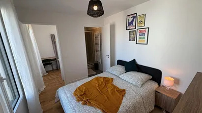 Room for rent in Nanterre, Île-de-France