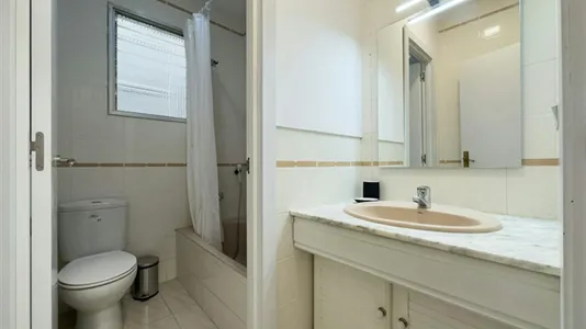 Rooms in Barcelona Eixample - photo 4
