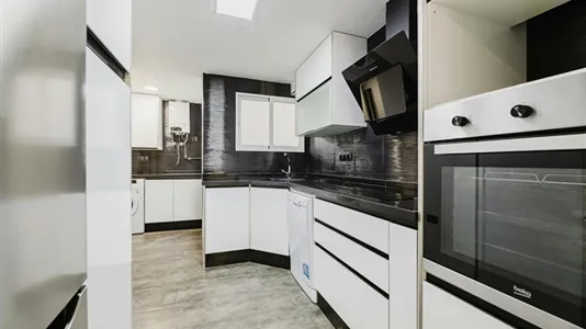 Apartments in Burjassot - photo 4