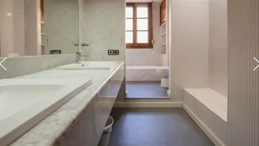 Rooms in Valencia Extramurs - photo 8