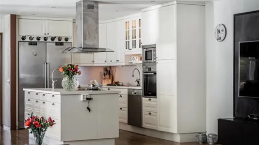 Houses in Stockholm West - photo 4