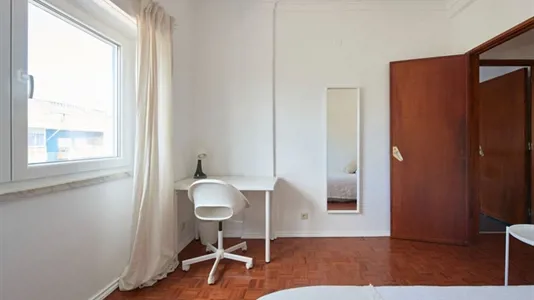 Rooms in Almada - photo 3