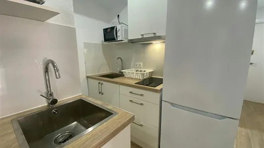 Rooms in Adaro - photo 7