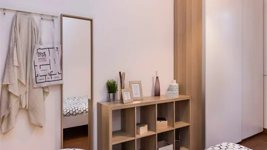 Rooms in Milano Zona 5 - Vigentino, Chiaravalle, Gratosoglio - photo 3