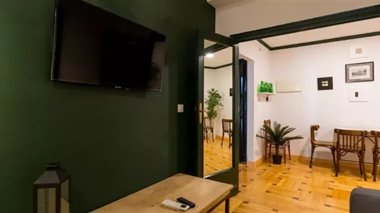 Rooms in Madrid Centro - photo 9