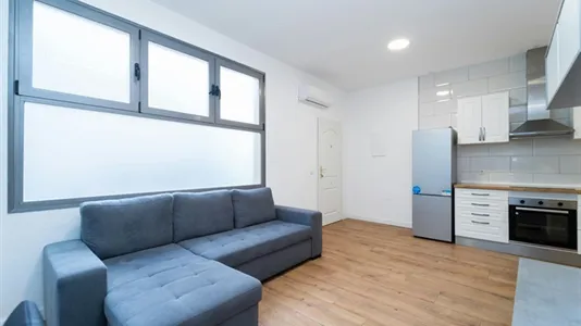 Rooms in Madrid San Blas - photo 6