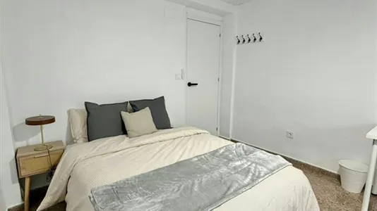 Rooms in Mislata - photo 2