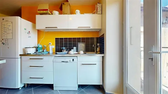 Rooms in Saint-Julien-en-Genevois - photo 7