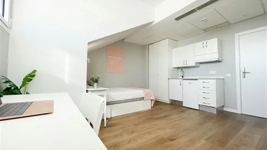 Rooms in Madrid Arganzuela - photo 2