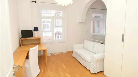 Rooms in Frankfurt Süd - photo 2